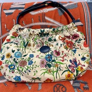 GUCCI ❤️🌟FLORA SHOULDER BAG ⭐️